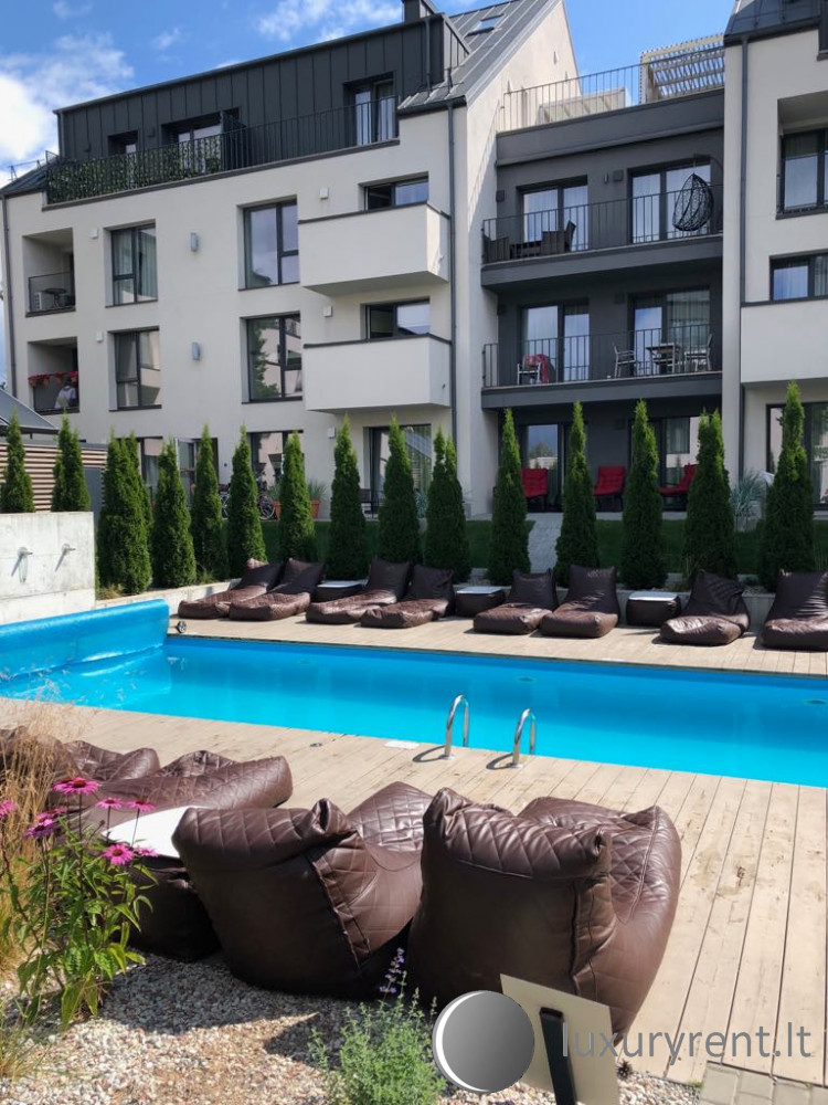 Malunų vilos su terasa 25 m2